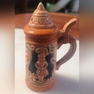 VNT Japanese Pepper Shaker